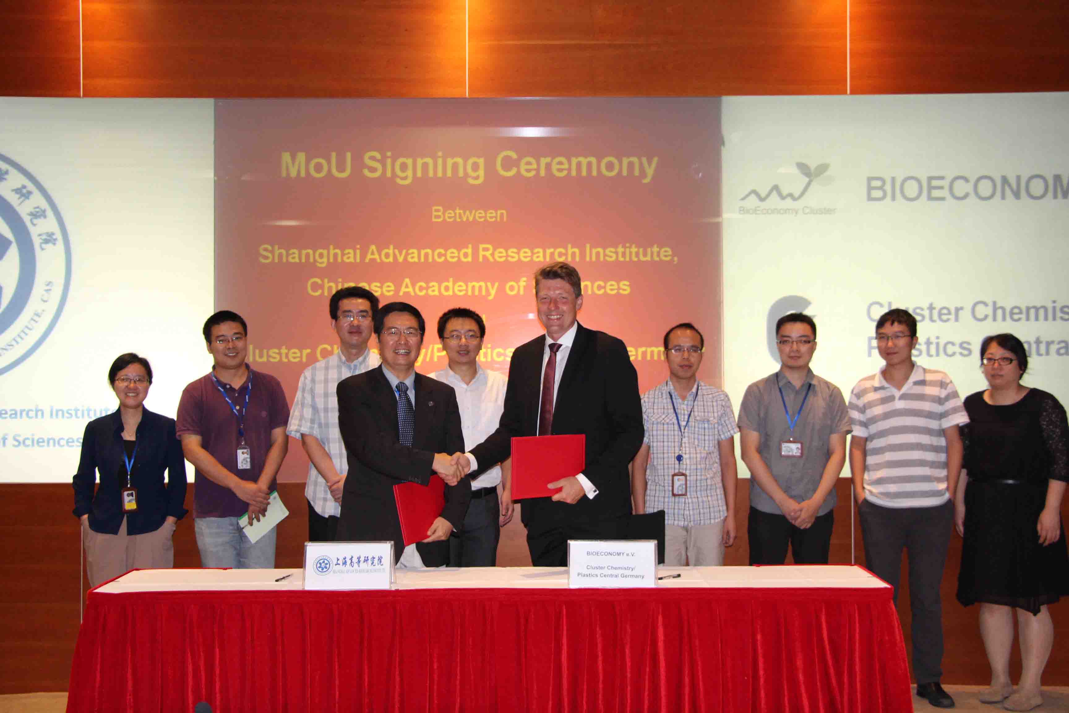 Director of Fraunhofer Institute for Mechanics of Materials Visited SARI